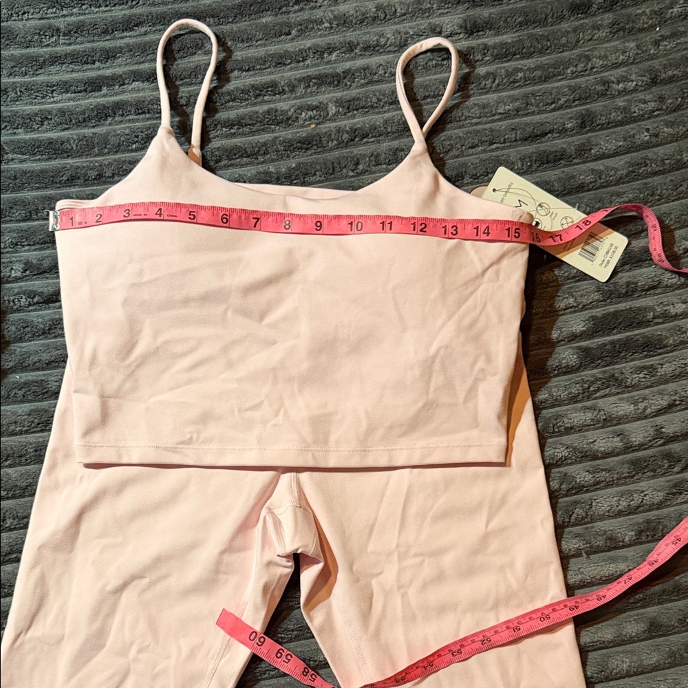 Harmony Balance tank and high waist legging set - Picture 5 of 13